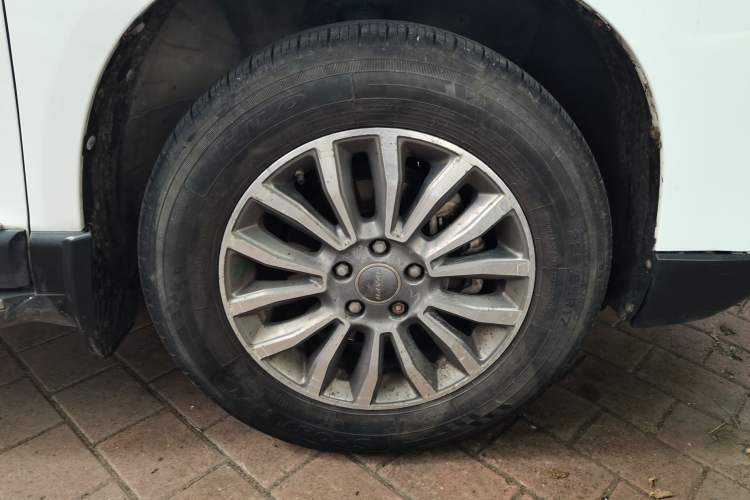 Used Haval H6 2017 Blue Label Sport Edition 1.5T Automatic Two-Wheel Drive Luxury Model Right Front Wheel Hub