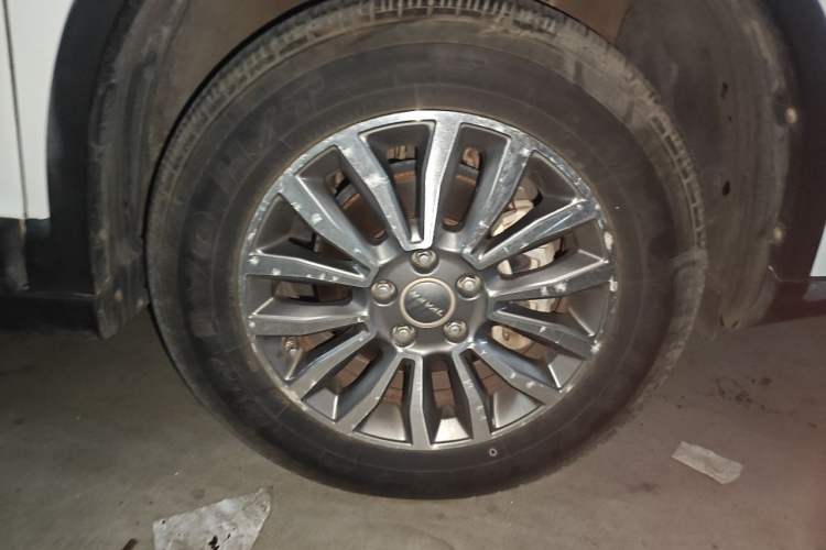Used Haval H6 2017 Red-Label Sport Edition 1.5T Automatic Two-Wheel Drive Luxury Model Right Front Wheel Hub