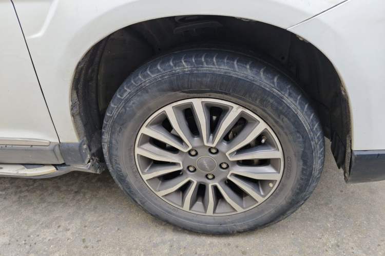 Used Haval H6 2017 Blue Label Sport Edition 1.5T Automatic Two-Wheel Drive Luxury Model Right Front Wheel Hub