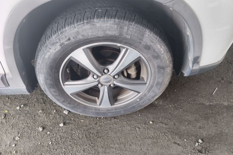 Used Haval H6 2017 Red-Label Sport Edition 1.5T Manual Two-Wheel Drive Elite Model Right Front Wheel Hub