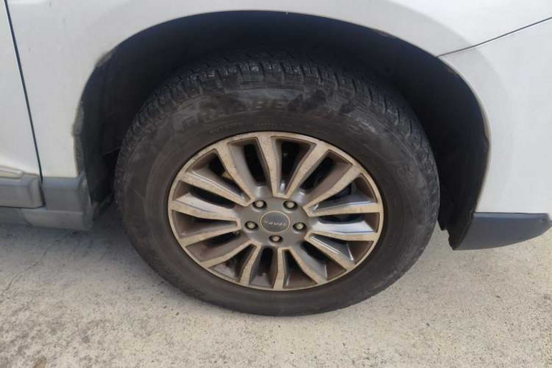 Used Haval H6 2017 Blue Label Sport Edition 1.5T Automatic Two-Wheel Drive Luxury Model Right Front Wheel Hub
