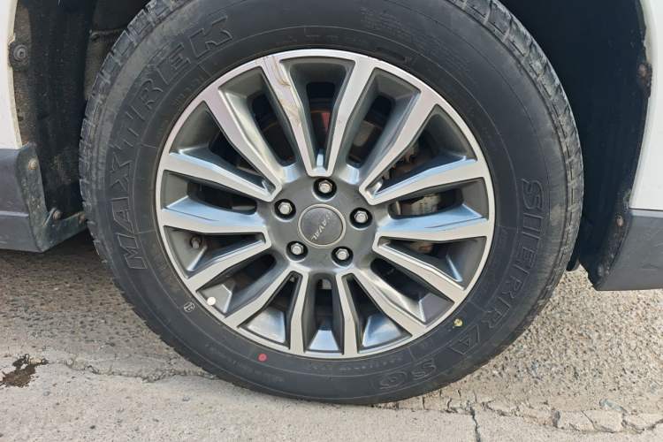 Used Haval H6 2017 Blue Label Sport Edition 1.5T Automatic Two-Wheel Drive Luxury Model Right Front Wheel Hub
