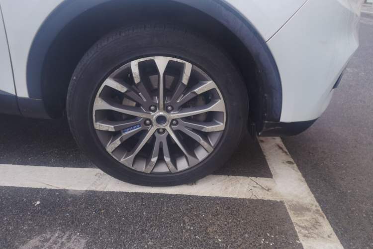 Used Haval H6 2017 Blue Label 2.0T Automatic Two-Wheel Drive Smart Edition Right Front Wheel Hub