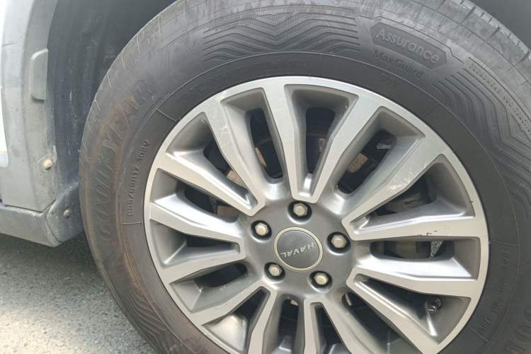 Used Haval H6 2017 Red-Label Sport Edition 1.5T Automatic Two-Wheel Drive Luxury Model Right Front Wheel Hub