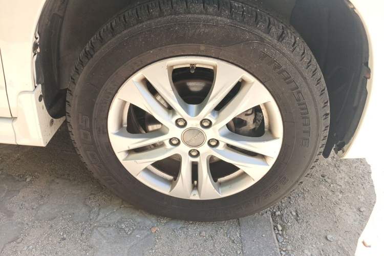 Used Haval H6 2017 Classic Edition 1.5T Manual Two-Wheel Drive Urban Model Right Front Wheel Hub