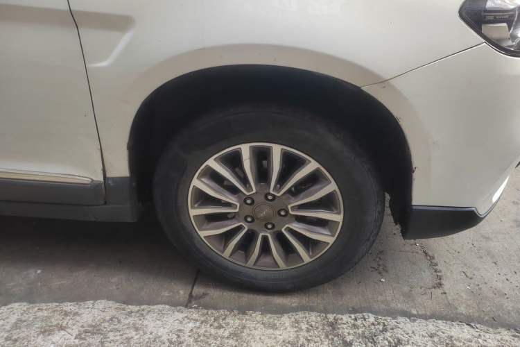 Used Haval H6 2017 Blue Label Sport Edition 1.5T Automatic Two-Wheel Drive Luxury Model Right Front Wheel Hub