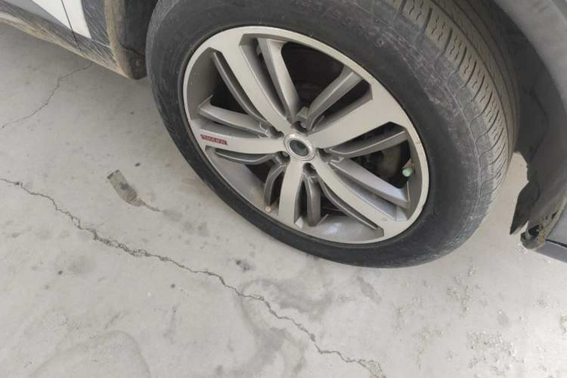 Used Haval H6 2017 Red-Label 1.5T Automatic Two-Wheel Drive Luxury Model Right Front Wheel Hub