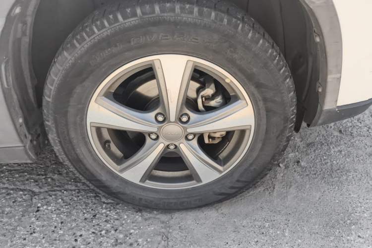 Used Haval H6 2017 Red-Label Sport Edition 1.5T Manual Two-Wheel Drive Elite Model Right Front Wheel Hub