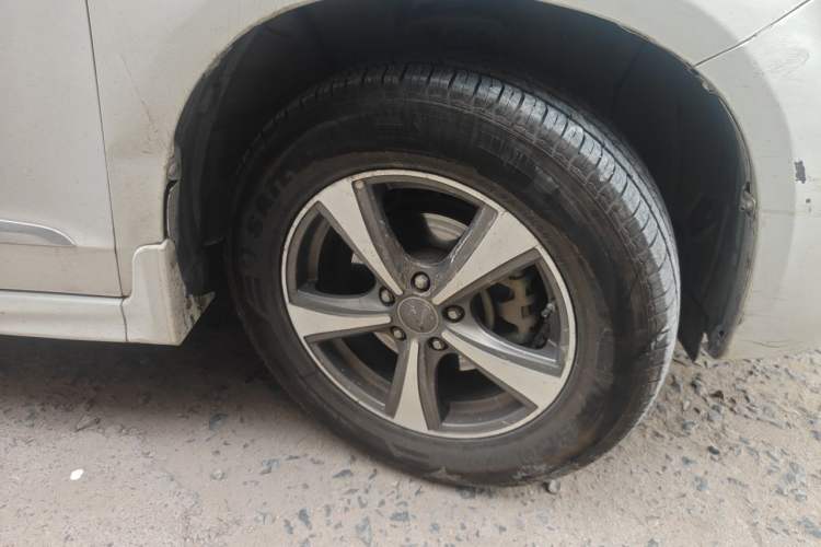 Used Haval H6 2017 Classic Edition 1.5T Automatic Two-Wheel Drive Elite Model Right Front Wheel Hub