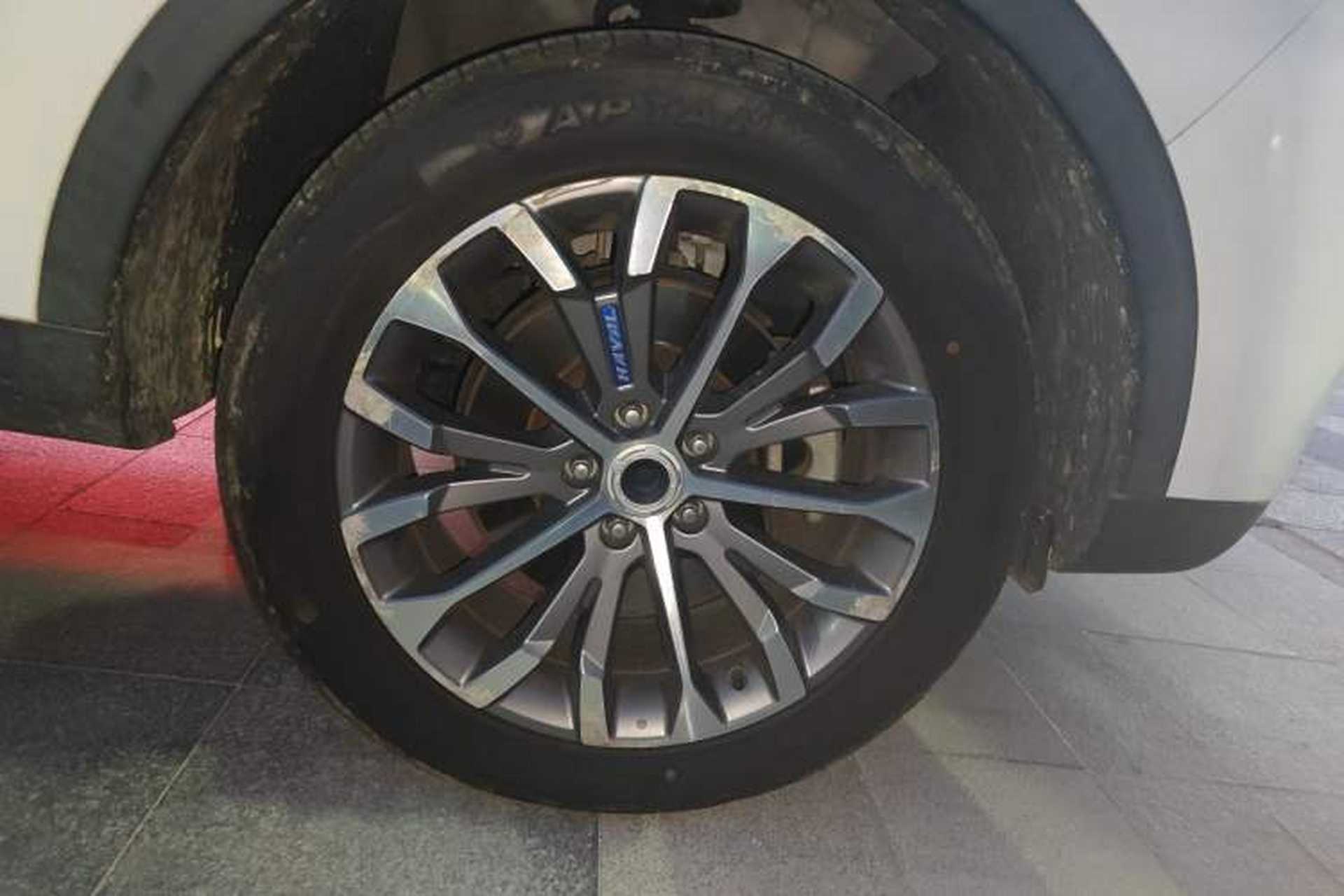 Used Haval H6 2017 Blue Label 2.0T Automatic Two-Wheel Drive Smart Edition Right Front Wheel Hub
