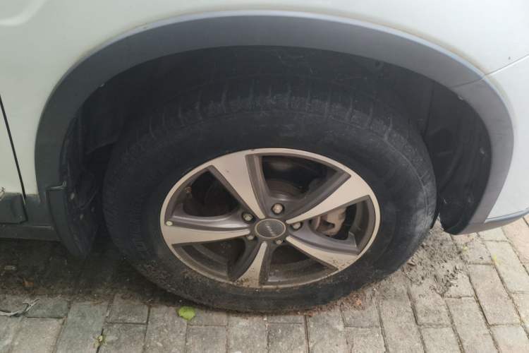 Used Haval H6 2017 Red-Label Sport Edition 1.5T Manual Two-Wheel Drive Elite Model Right Front Wheel Hub