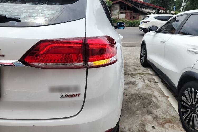 Used Haval H6 2017 Blue Label 2.0T Automatic Two-Wheel Drive Smart Edition Right Rear Taillight