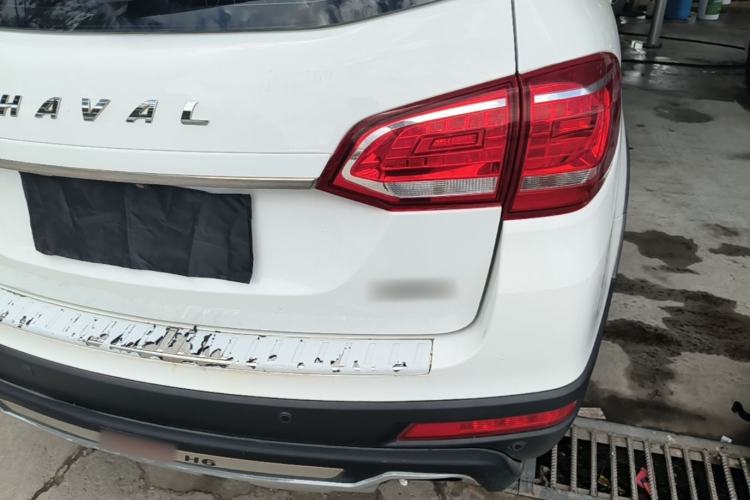 Used Haval H6 2017 Red-Label Sport Edition 1.5T Automatic Two-Wheel Drive Luxury Model Right Rear Taillight