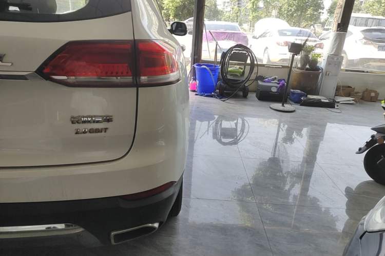 Used Haval H6 2017 Blue Label 2.0T Automatic Two-Wheel Drive Smart Edition Right Rear Taillight