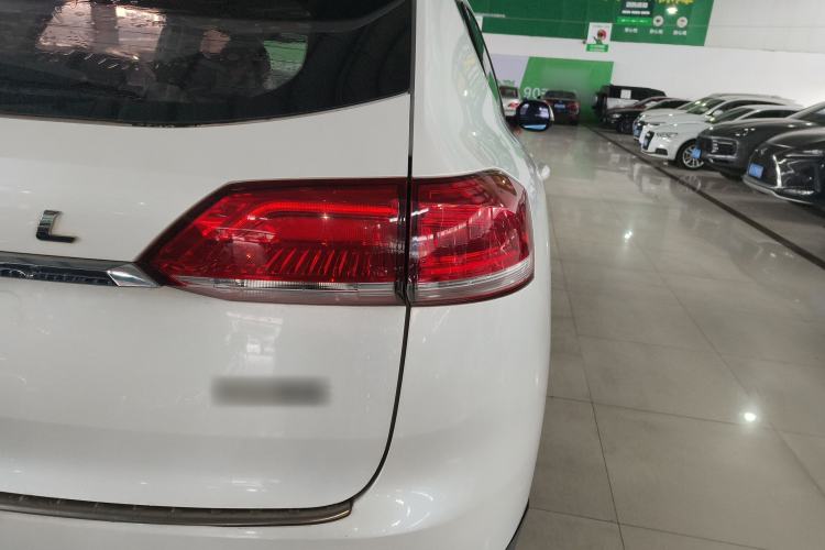 Used Haval H6 2017 Blue Label 1.3T Automatic Two-Wheel Drive ZhiShang Model Right Rear Taillight