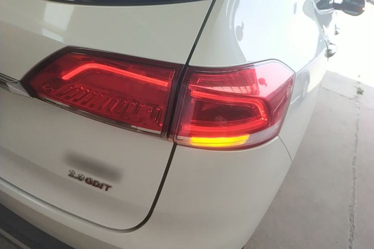 Used Haval H6 2017 Blue Label 2.0T Automatic Two-Wheel Drive Smart Edition Right Rear Taillight