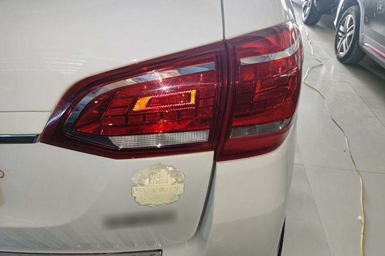 Used Haval H6 2017 Red-Label Sport Edition 1.5T Automatic Two-Wheel Drive Luxury Model Right Rear Taillight