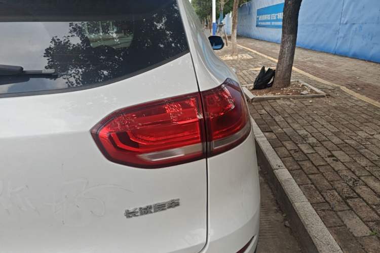 Used Haval H6 2017 Red-Label 1.5T Automatic Two-Wheel Drive Smart Edition Right Rear Taillight