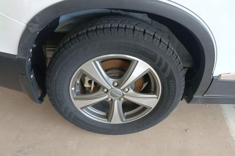 Used Haval H6 2017 Red-Label Sport Edition 1.5T Manual Two-Wheel Drive Elite Model Right Rear Wheel Hub