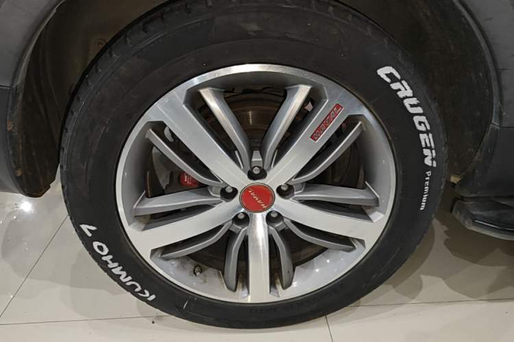 Used Haval H6 2017 Red-Label 1.3T Automatic Two-Wheel Drive ZhiShang Model Right Rear Wheel Hub