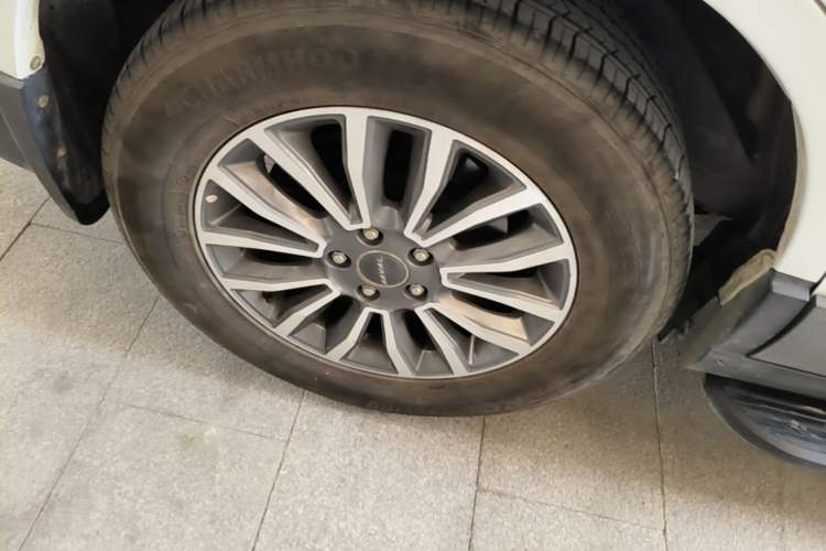 Used Haval H6 2017 Blue Label Sport Edition 1.5T Automatic Two-Wheel Drive Luxury Model Right Rear Wheel Hub