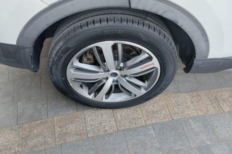 Used Haval H6 2017 Red Label 2.0T Automatic Two-Wheel Drive ZhiShang Model Right Rear Wheel Hub