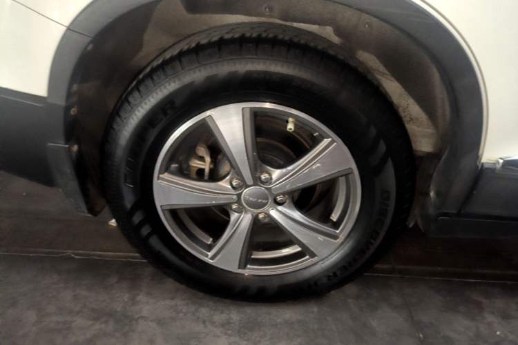 Used Haval H6 2017 Red-Label Sport Edition 1.5T Manual Two-Wheel Drive Elite Model Right Rear Wheel Hub