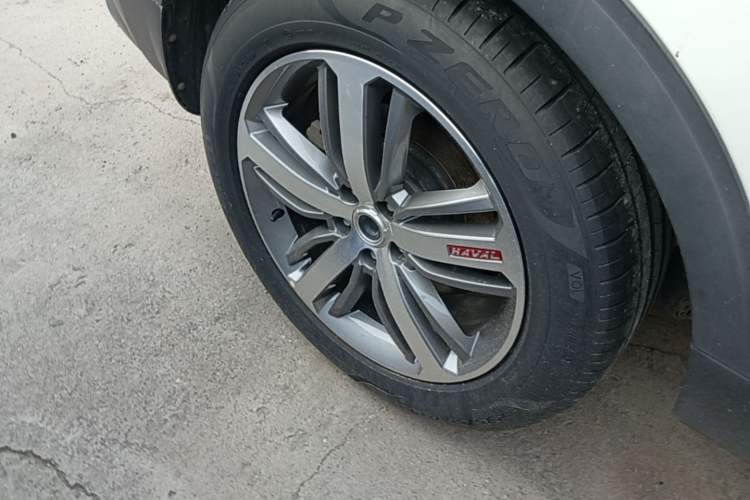 Used Haval H6 2017 Red-Label 1.3T Automatic Two-Wheel Drive ZhiShang Model Right Rear Wheel Hub