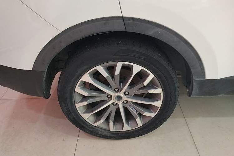 Used Haval H6 2017 Blue Label 1.5T Automatic Two-Wheel Drive ZhiShang Model Right Rear Wheel Hub