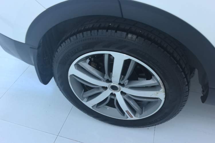 Used Haval H6 2017 Red Label 2.0T Automatic Two-Wheel Drive ZhiShang Model Right Rear Wheel Hub
