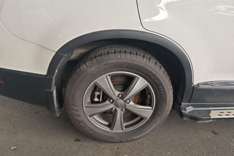 Used Haval H6 2017 Red-Label Sport Edition 1.5T Manual Two-Wheel Drive Elite Model Right Rear Wheel Hub