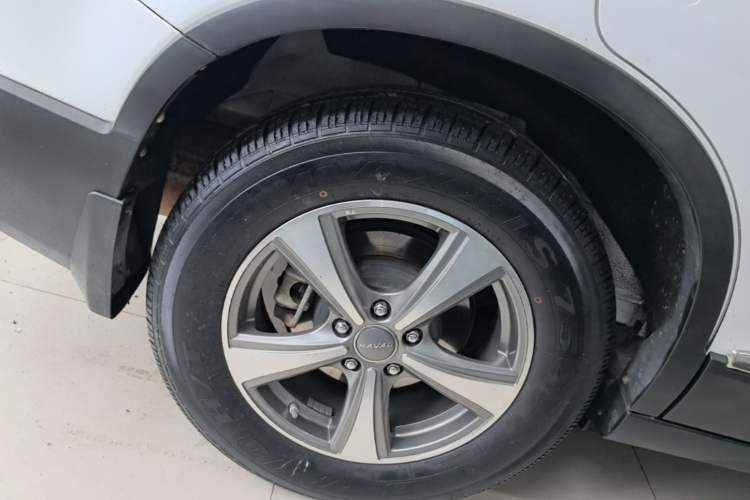 Used Haval H6 2017 Red-Label Sport Edition 1.5T Manual Two-Wheel Drive Elite Model Right Rear Wheel Hub