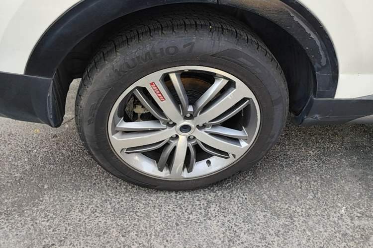 Used Haval H6 2017 Red-Label 1.5T Automatic Two-Wheel Drive Smart Edition Right Rear Wheel Hub