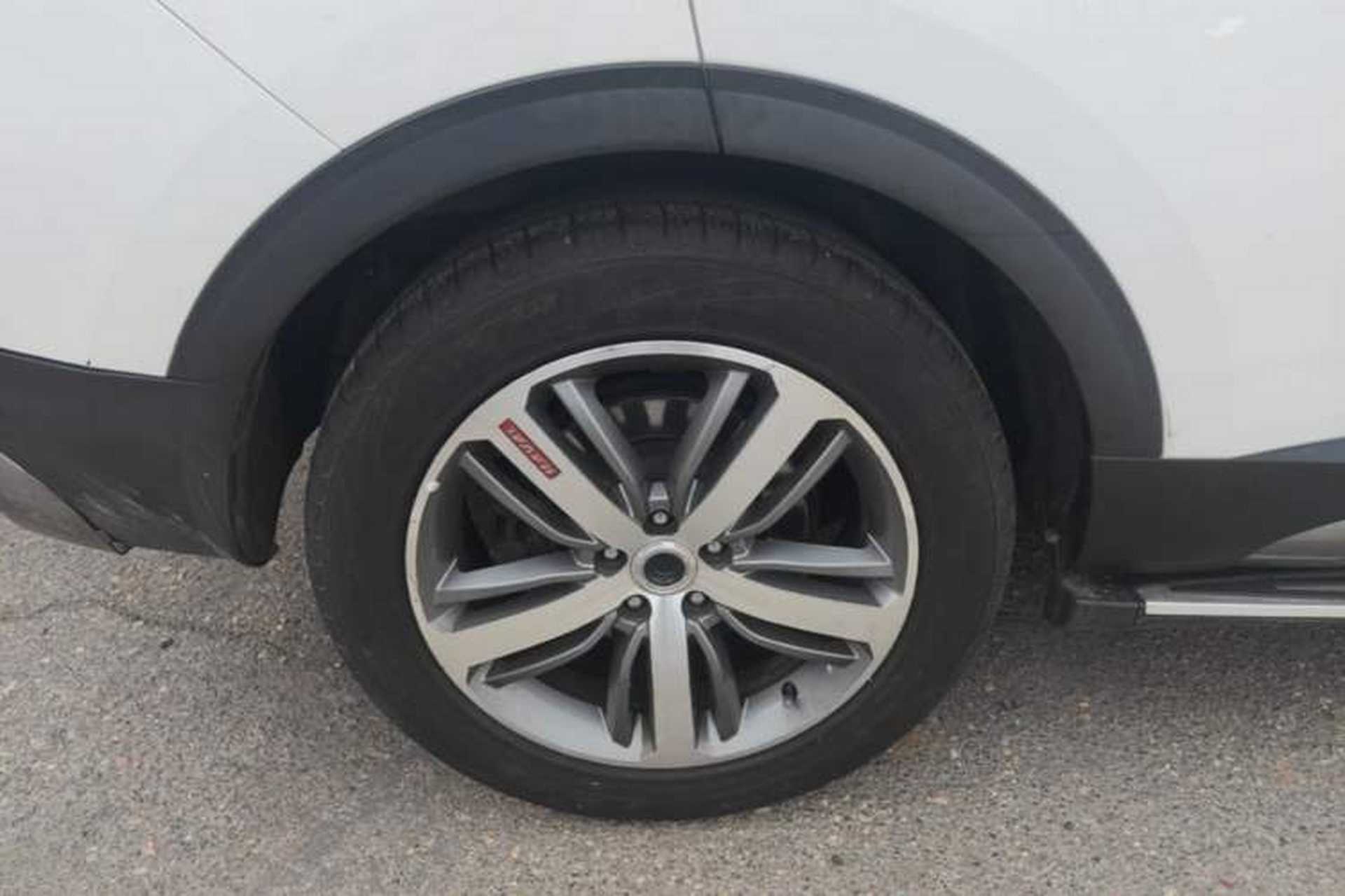 Used Haval H6 2017 Red Label 2.0T Automatic Two-Wheel Drive ZhiShang Model Right Rear Wheel Hub