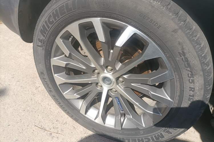Used Haval H6 2017 Blue Label 1.5T Automatic Two-Wheel Drive ZhiShang Model Right Rear Wheel Hub
