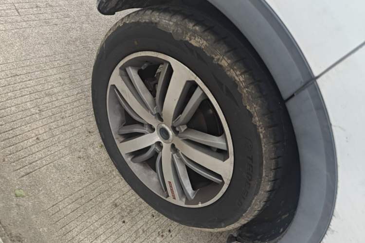 Used Haval H6 2017 Red-Label 1.5T Automatic Two-Wheel Drive Smart Edition Right Rear Wheel Hub