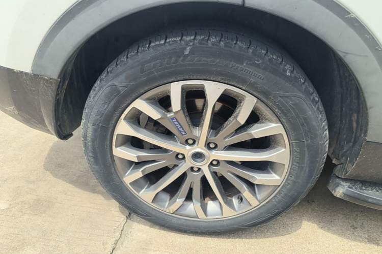 Used Haval H6 2017 Blue Label 2.0T Automatic Two-Wheel Drive Smart Edition Right Rear Wheel Hub