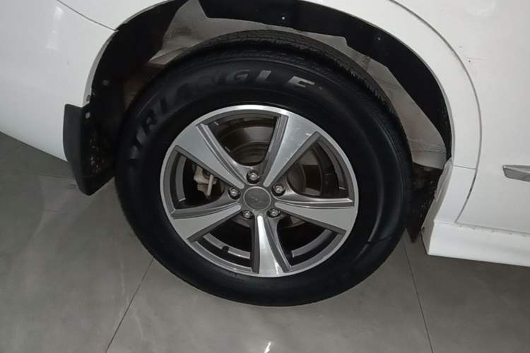 Used Haval H6 2017 Classic Edition 1.5T Manual Two-Wheel Drive Urban Model Right Rear Wheel Hub