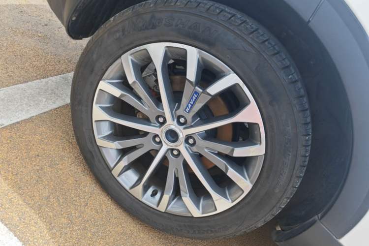Used Haval H6 2017 Blue Label 2.0T Automatic Two-Wheel Drive Smart Edition Right Rear Wheel Hub
