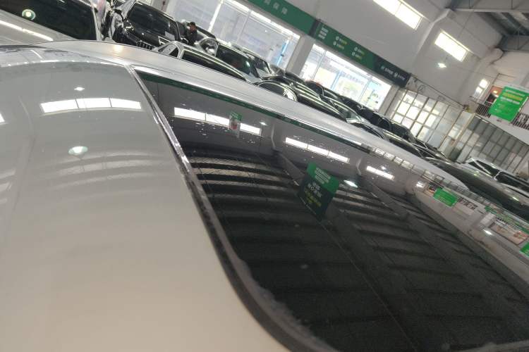 Used Haval H6 2017 Blue Label 1.3T Automatic Two-Wheel Drive ZhiShang Model Roof