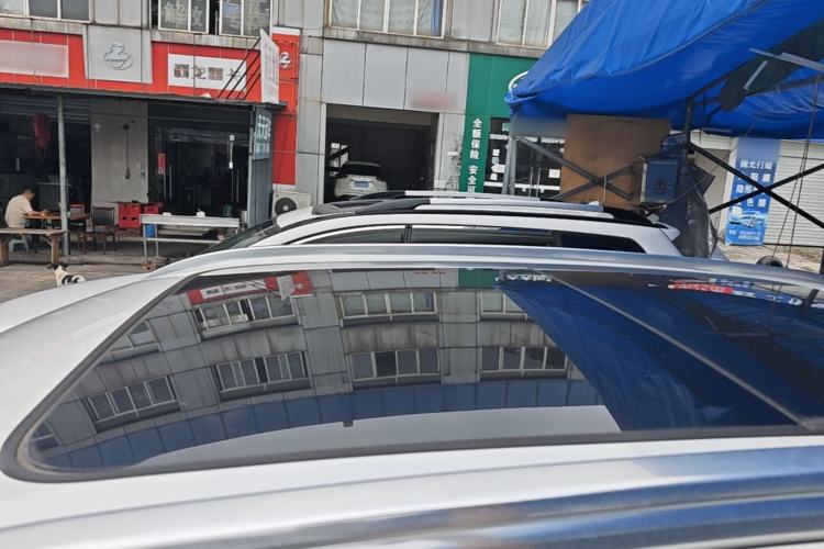 Used Haval H6 2017 Blue Label 1.5T Automatic Two-Wheel Drive ZhiShang Model Roof