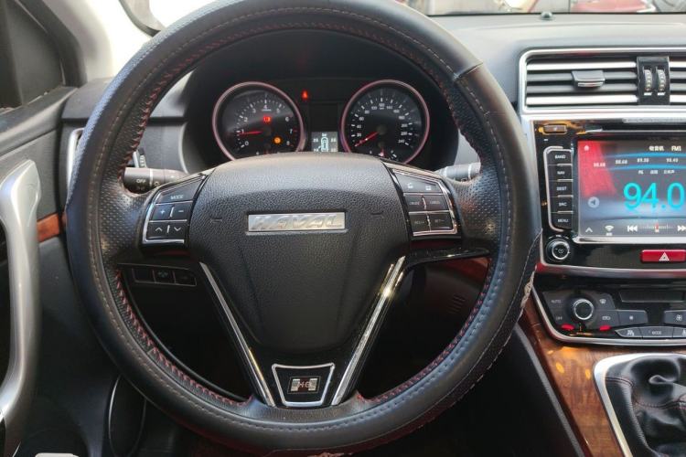 Used Haval H6 2017 Red-Label Sport Edition 1.5T Manual Two-Wheel Drive Elite Model Steering Wheel