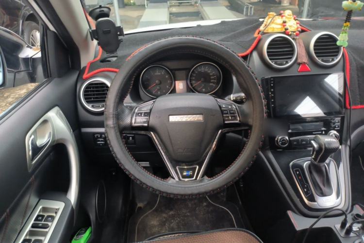 Used Haval H6 2017 Classic Edition 1.5T Automatic Two-Wheel Drive Elite Model Steering Wheel