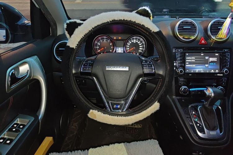 Used Haval H6 2017 Classic Edition 1.5T Automatic Two-Wheel Drive Elite Model Steering Wheel