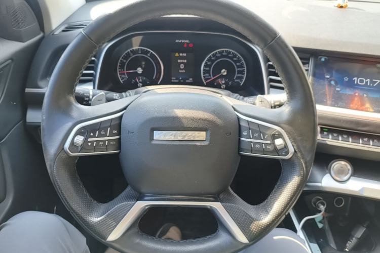 Used Haval H6 2017 Red Label 2.0T Automatic Two-Wheel Drive ZhiShang Model Steering Wheel