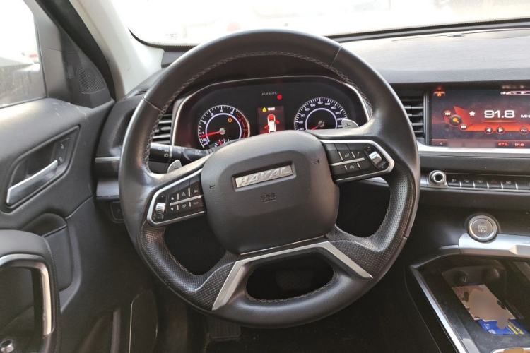 Used Haval H6 2017 Red-Label 1.3T Automatic Two-Wheel Drive Fashion Edition Steering Wheel