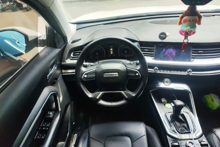 Used Haval H6 2017 Blue Label 1.5T Automatic Two-Wheel Drive ZhiShang Model Steering Wheel