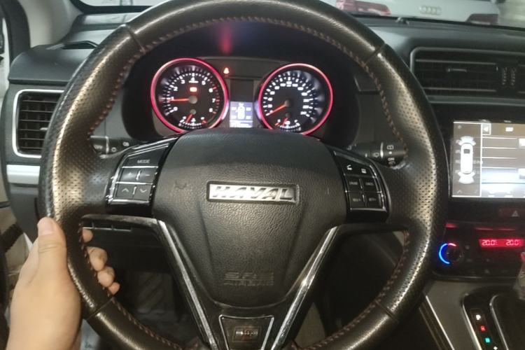 Used Haval H6 2017 Red-Label Sport Edition 1.5T Automatic Two-Wheel Drive Luxury Model Steering Wheel