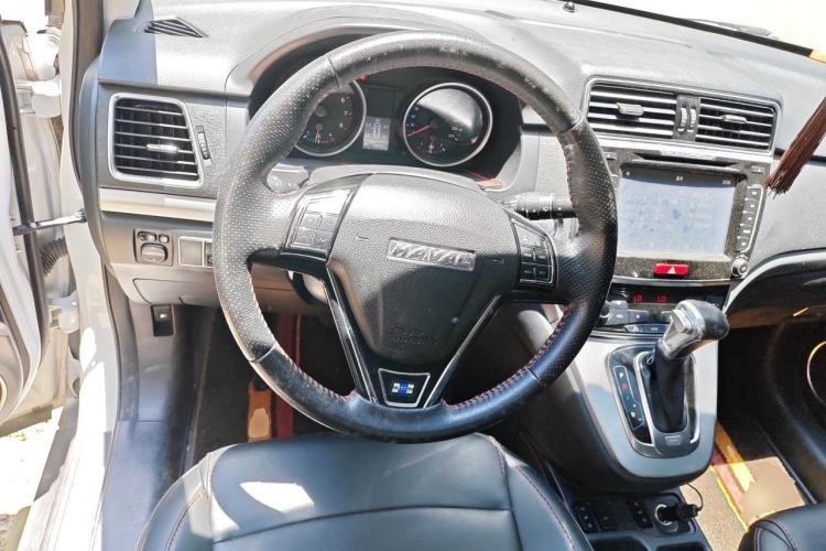 Used Haval H6 2017 Revised Blue-Label Sport Version 1.5T Automatic Two-Wheel Drive Luxury Trim Steering Wheel