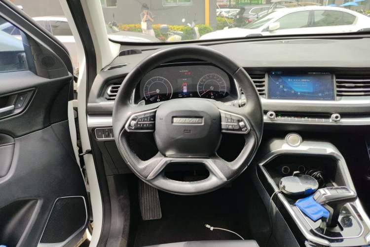 Used Haval H6 2017 Red-Label 1.3T Automatic Two-Wheel Drive Fashion Edition Steering Wheel